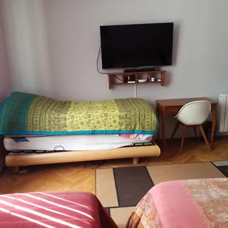 Homestay Grande Climatisee, Proximite Palais De Justice